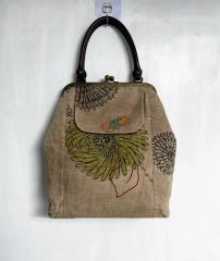 がま口バッグ 古布 柿渋染 ショルダー 浅草 唐草模様 祇園祭 - メルカリ