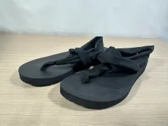 SKECHERS スケッチャーズ サンダル 230