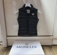 新品級)MONCLER モンクレール chany ダウンベスト (The First 価格)GANNI ガニー ハーフ ロングダウンジャケット ブランドジャケットのサムネイル