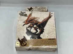 中身未開封 フィギュア リオレウス モンスターハンター 組立式 DX スタチューモデルモンスターズ バンプレスト