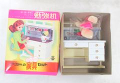 タカラ リカちゃん NEW学習机 白い白い家具セット - メルカリ