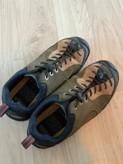 キーン KEEN スウェード スニーカー