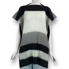 新品同様 ISSEY MIYAKE イッセイミヤケ PLEATS PLEASE プリーツ