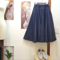 コス COS バンディング フレア スカートのサムネイル