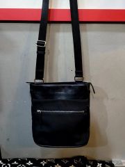 DOLCE&GABBANA レザー ショルダーバッグ ブラック - メルカリ
