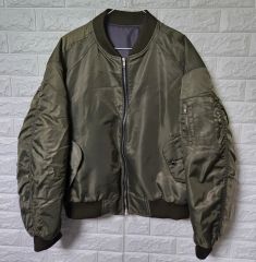 【極美品】カタリスト 21FW MA-1 ドッキングブルゾン 切替 48 ピンク 極美品】カタリスト 21FW MA-1 ドッキングブルゾン 切替 48 ピンク
