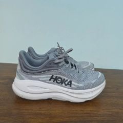HOKA SKY FLOW スニーカー 7.5B ブラック/ホワイト - メルカリ