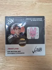 (未開封) SKZ Stray Kids(ストレイキッズ・スキズ・SKZ) チャンビン(CHANGBIN) x ドウェ끼 ボタン ピンバッジ セット