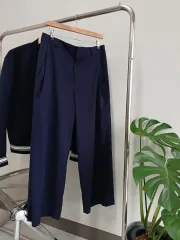 COS コス オム ウール トゥタック スラックスのサムネイル