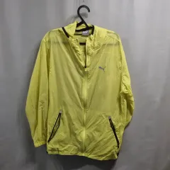 プーマ ウィンドブレーカー