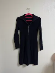 COS ゴージ ニット Long ワンピース XS ネイビー (状態良し)のサムネイル