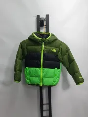 ザノースフェイス キッズ ダウン リバーシブル ジャケット グリーン 4t