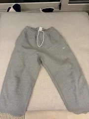 ナイキ NRG ソロ スウッシュ パンツ グレー 海外モデル S