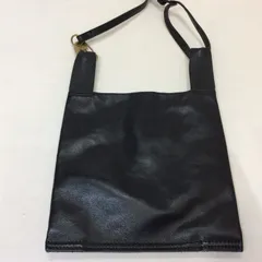 ear PAPILLONNER イアパピヨネ レザー ショルダーバッグ ブラック