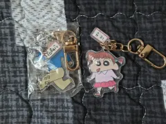 クレヨンしんちゃんキャラクターアクリルキーホルダー 2種