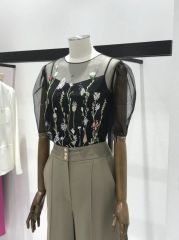 &ellecy アンドエルシー 花と香水 ブラウス ロイスクレヨン 花柄