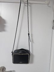 ⚠️最終値下げ【極美品】ヴァレンティノ ロックスタッズ 黒 シボ革 