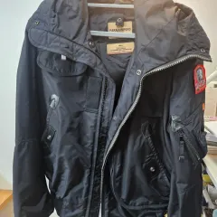 パラジャンパーズ ゴビ ブラック ダウン アウター S スモールのサムネイル