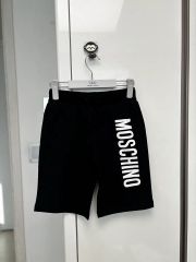 新品未使用品】MOSCHINO ハーフパンツ ZPA0347 サイズ46 - メルカリ