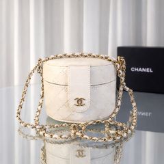 CHANEL キャビアスキン ラウンド チェーンショルダーバッグaw - メルカリ