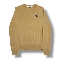 Comme des Garcons ブラックハートワッペン ベージュ ウール Vネック ニットのサムネイル