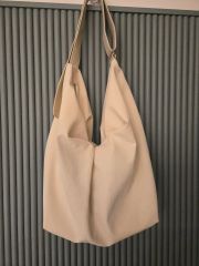 極美品 russet ソフトレザー ワンショルダーバック A4収納可 斜めがけ