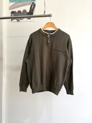 U P RENOMA ニットのサムネイル