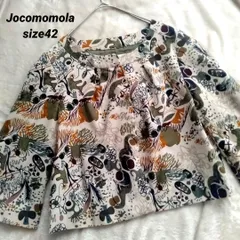 Jocomomola　ホコモモラ　総柄　ノーカラー　ジャケット　ベージュ　七分袖　サイズ42のサムネイル