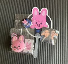 straykids チャンビン トゥエッキ ぬいぐるみうちわカバー 他 - メルカリ