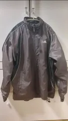 アディダス ウィンドブレーカー