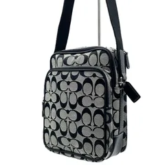 コーチ COACH ショルダーバッグ シグネチャー キャンバス グレー ブラック 斜め掛け 肩掛け クロスボディ 多収納 多ポケット 長方形 スクエア メンズ レディース 通勤 通学 お出かけ 軽量 人気 定番 ロゴ柄