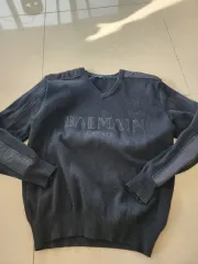 BALMAIN バルマン ブラック Vネック ニット 長袖Tシャツ Lのサムネイル