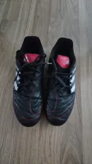 アディダス 黒色 サッカーシューズ 235