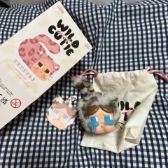 POP MART クライベイビー ぬいぐるみ キーホルダー
