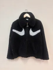 ナイキ スウッシュ ブラック ボア フリース ジャケット