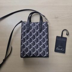 rosa.K ロサケイ モノグラムバックXS スマホバック 韓国 美品 - メルカリ