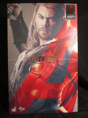 クリス・ヘムズワース 直筆サイン入り マイティ・ソー アベンジャーズ