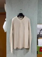 Theory アイボリー ヘンリーネック 長袖Tシャツ Lサイズのサムネイル