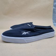 リーボック Reebok スニーカー サンダル ミュール かかと無し 刺繍ロゴ 