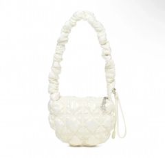 新品 CARLYN カーリン Poing Glow ショルダーバッグ アイボリー - メルカリ