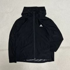 アディダス エッセンシャル 3レイヤーボンデッドフリース パーカー 未 