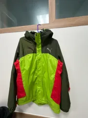 プーマ ウィンドブレーカー グリーン/レッド