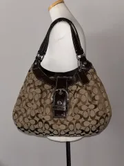 Coach vintage signature shoulder bag