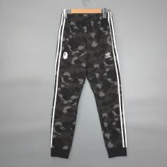 adidas x A BATHING APE カモ柄 ジョガーパンツ - メルカリ