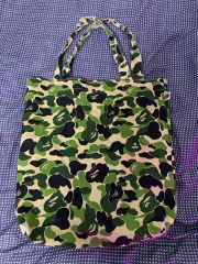 激レア⭐︎A BATHING APE ×KAWS コラボ トートバッグ カモフラ - メルカリ