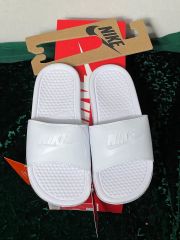 k*様 NIKE サンダル デコ キラキラ k*様 NIKE サンダル デコ キラキラ - メルカリ