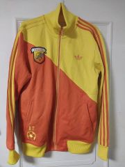 adidas ブータンジャージ オレンジ/イエロー100サイズ - メルカリ
