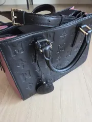 メトロシティ ブラック エンボス トートバッグ ショルダーバッグのサムネイル