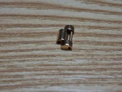 祐天寺 あるじゃん ボルト式ピアス ブラックジルコ 18K - メルカリ