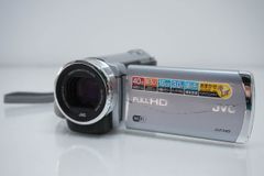 JVC ビデオカメラ本体 GZ-E750-S 中古 - メルカリ